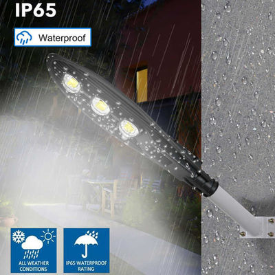 Luz de calle LED eléctrica impermeable con voltaje de entrada AC85-265V y larga vida útil