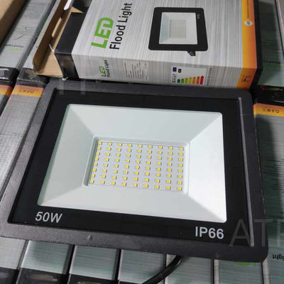Proyector LED impermeable de 10W/20W/30W/50W/100W/150W/200W/300W/400W para estadios deportivos